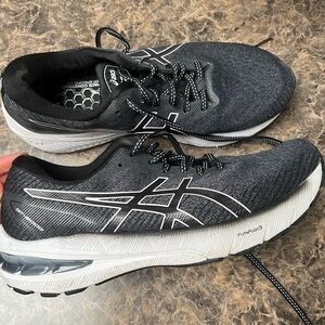 ASICS GT2000 10 Running Shoes Sz 8.5
